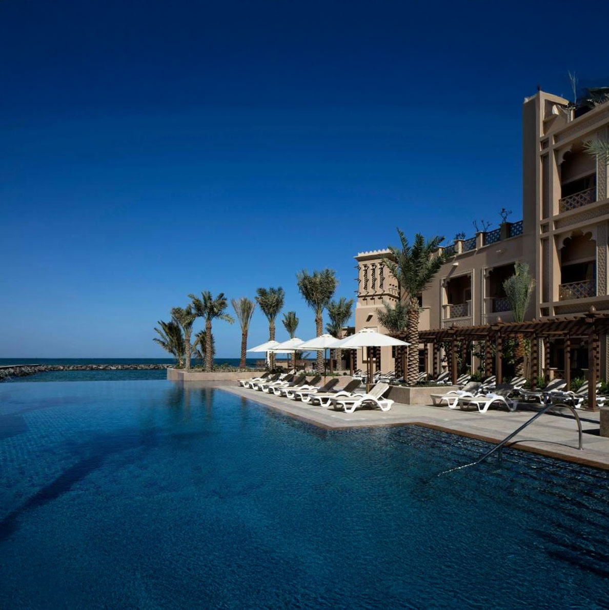 الفنادق في دولة الإمارات